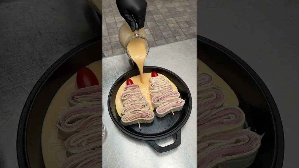 🥓 Christmas Tree Ham & Cheese Tortilla Breakfast #Shorts
