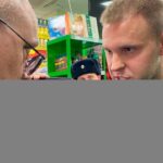 МЕНТ ВЫТАЛКИВАЕТ ИЗ МАГАЗИНА и ОБВИНЯЕТ ПОТЕРПЕВШЕГО! НАКИНУЛИСЬ НА ОПЕРАТОРА. Всё куплено? ФИНАЛ 4Ч